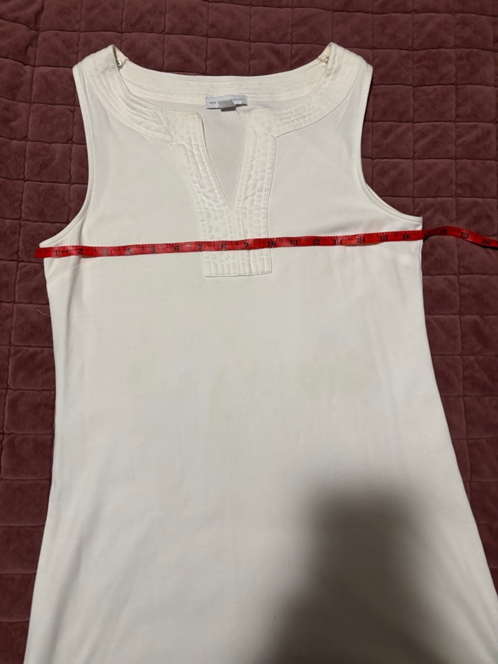 Women's Cream Sleeveless Split-Neck Shell dress